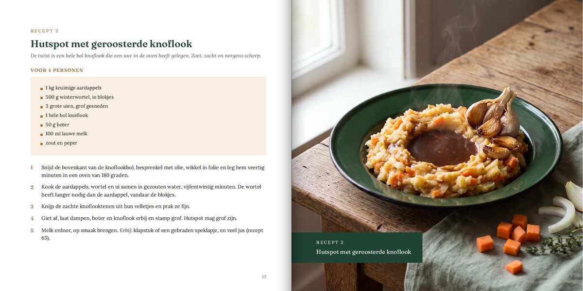 Twee bladzijden uit het boek: een recept met de foto ernaast